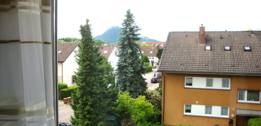 5-Zimmer Maisonettewohnung in Singen-Nord, auf 2 Etagen, mit Garage, Balkon und Wintergarten!